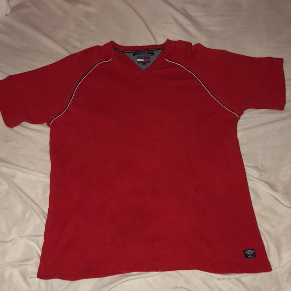 Tommy Hilfiger Red Vintage T - Picture 1 of 4
